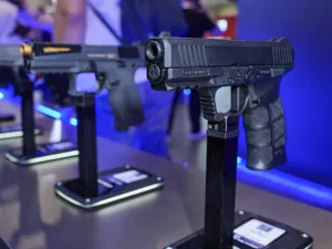 3.600 lei este cel mai ietin pistol letal pe care îl poți avea în casa. Cine îl poate cumpara - Foto: Profimedia images - Caracter ilustrativ