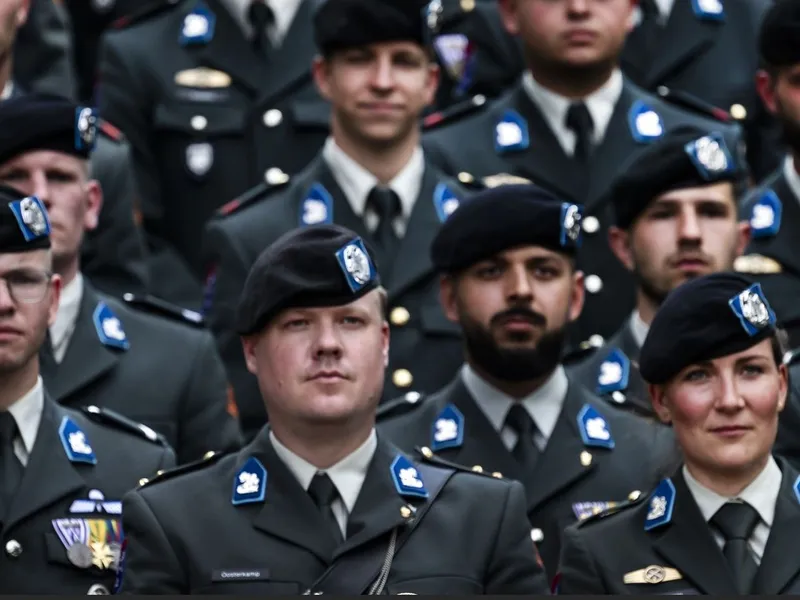Criză de personal în armată? Soluția suedeză: Pensionarii de până în 70 de ani, rechemați la arme - Foto: Profimedia Images (imagine cu rol ilustrativ)
