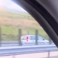 VIDEO Un șofer a fost filmat în timp ce conduce pe contrasens pe autostrada A10. Poliția îl caută - Foto: Captură video