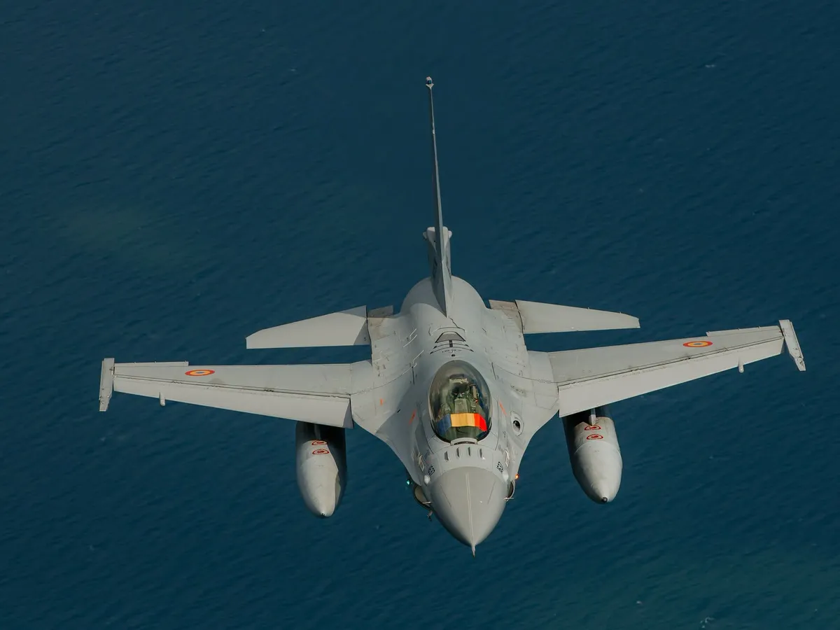 F-16