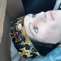 Un manechin îmbrăcat ca Făt Frumos, văzut într-o maşină pe autostradă, confundat cu un cadavru. / Foto: cambridge-news.co.uk