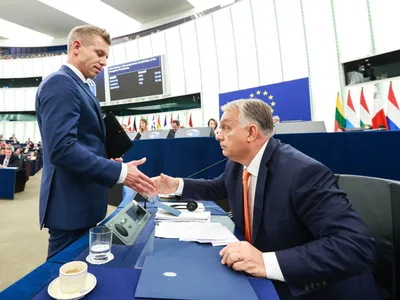 Peter Magyar și Victor Orban la Parlamentul European - Foto: Profimedia Images (rol ilustrativ)