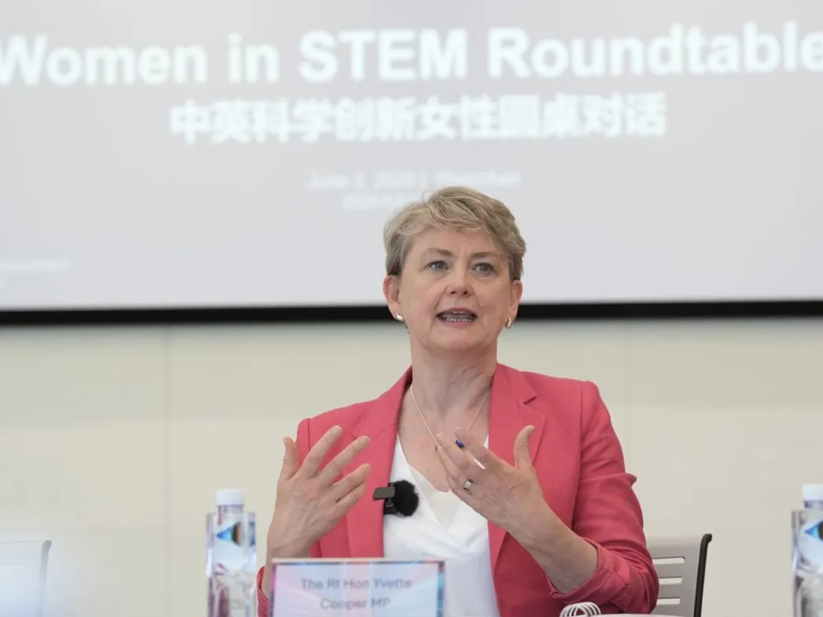 Yevette Cooper, ministrul de Externe al Regatului Unit al Marii Britanii - Foto: Profimedia Images