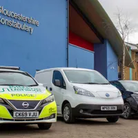 Mașinile electrice, o problemă pentru polițiștii din UK: Pierd timp stând la încărcat. / Foto: carscoops.com