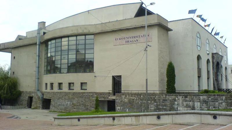 Universitatea Europeană Drăgan - FOTO: FB