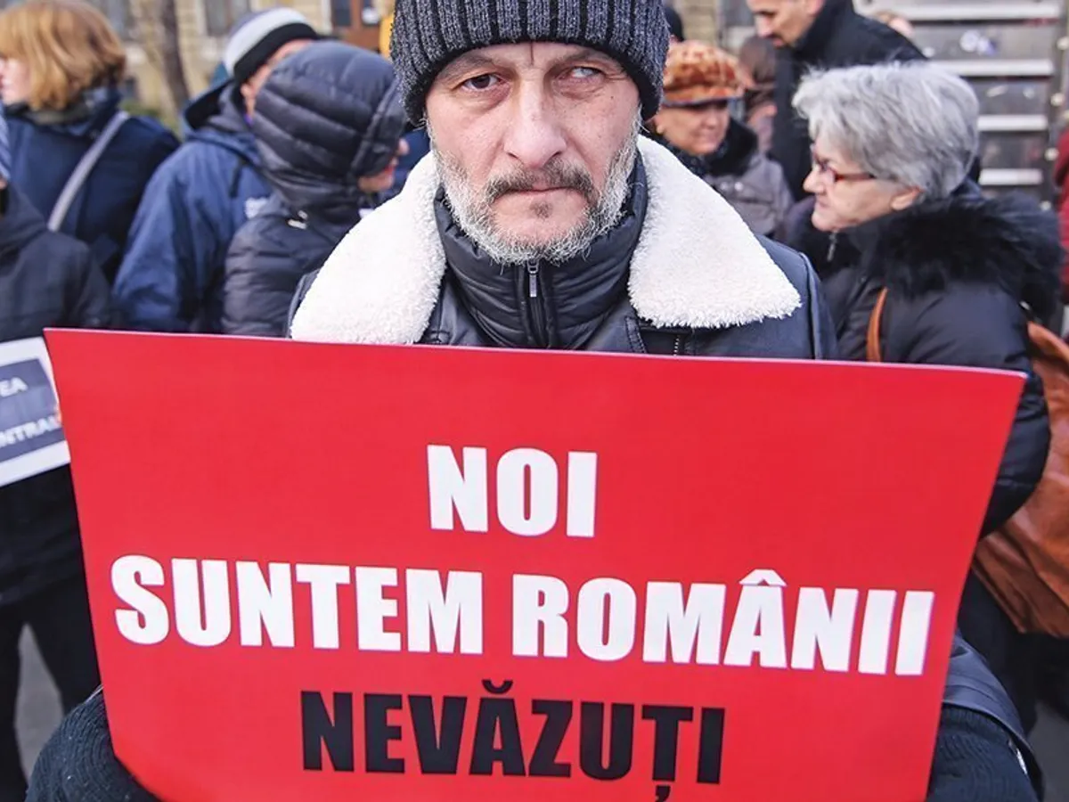 Protest de la începutul anului, când Guvernul Dăncilă a decis ca autoritățile locale să acopere cheltuielile pentru persoanele cu dizabilități. În localitățile mici, însoțitorii primesc banii cu mari întârzieri