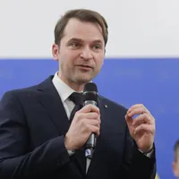 Burduja, întrebat dacă l-ar vota pe medicul Cârstoiu: „Voi susţine candidatul asumat de PNL” - Foto: INQUAM Photos/ George Călin/ Imagine cu caracter ilustrativ