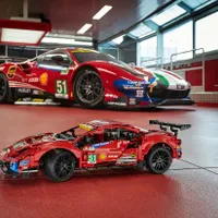 Ferrari 488 GTE / Foto: Lego