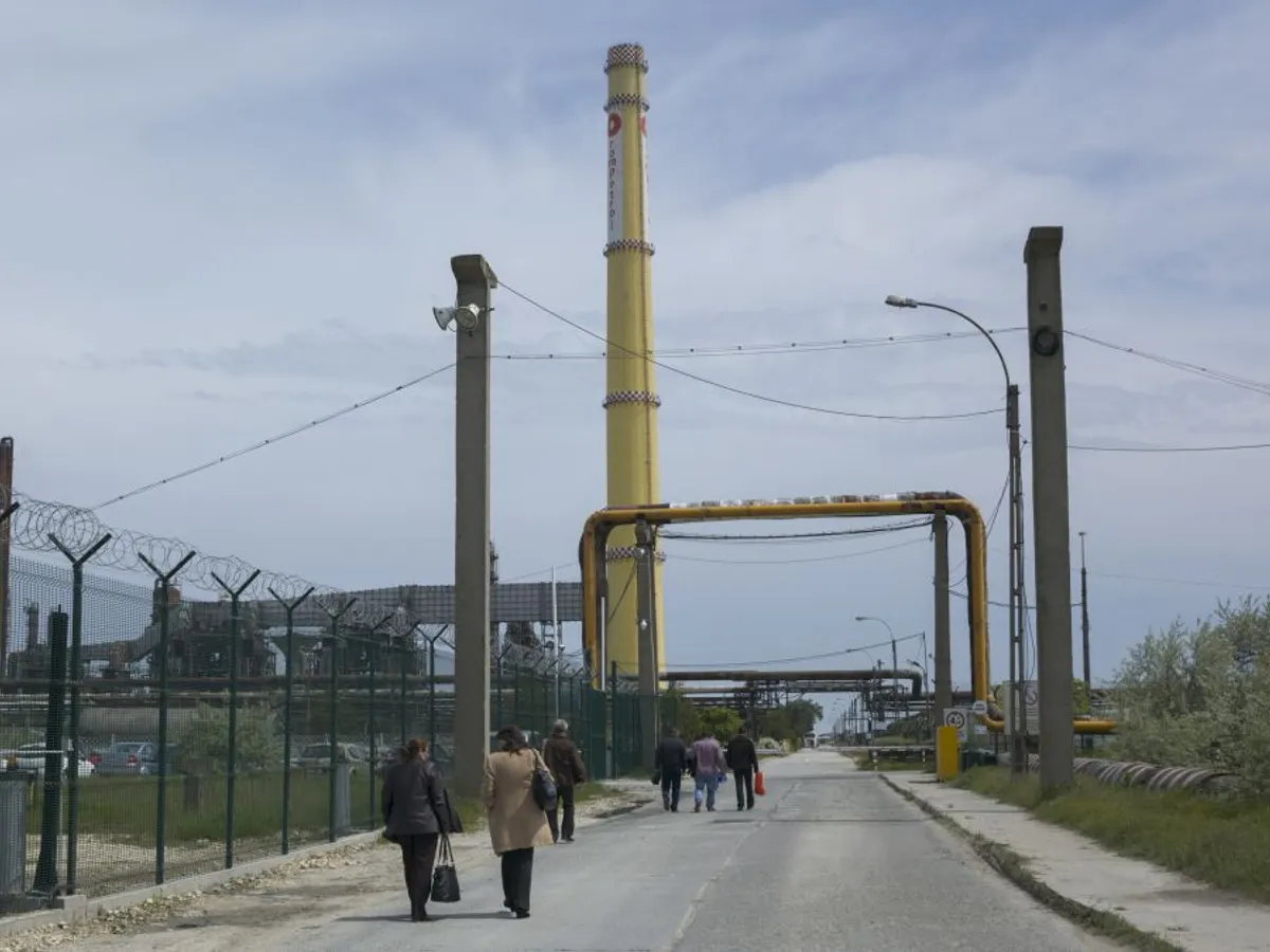 Cum vor fi stabilite salariile din mediul privat, în funcţie de pregătirea profesională a fiecăruia? - Foto: INQUAM PHOTOS/Bogdan Chesaru
