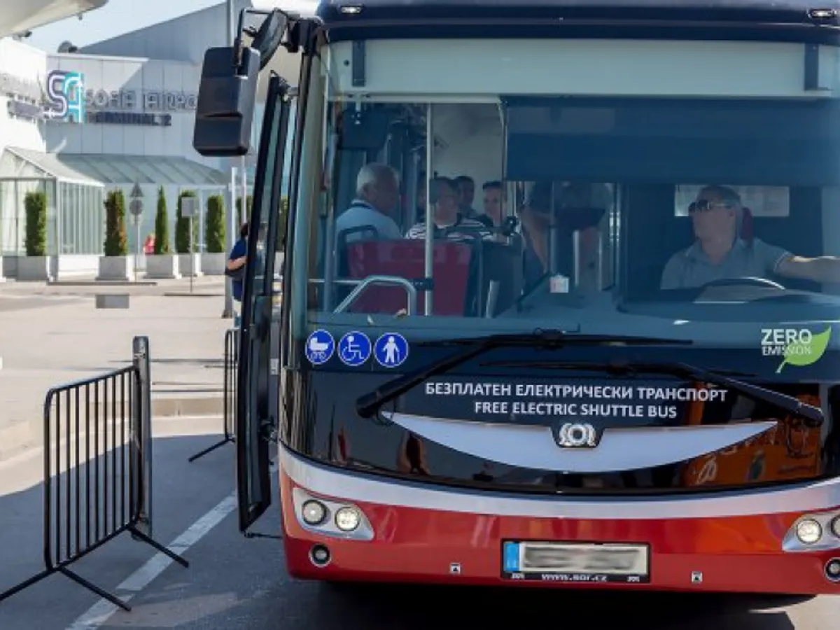 Scandalul autobuzelor: La Sofia de 10 ori mai scumpe ca prețul pieței. La București, 30% din Otokare nu merg