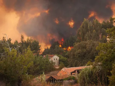 „Gătiți de vii”. Incendiile din Europa lovesc localnicii dar și turismul. Unde s-au făcut evacuări - Foto: Profimedia Images (imagine cu rol ilustrativ)