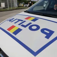 Patru bărbaţi sunt suspectaţi că au furat din incinta unei fabrici de componente auto marfă de peste 2 milioane de lei. / Foto: Inquam Photos / George Călin