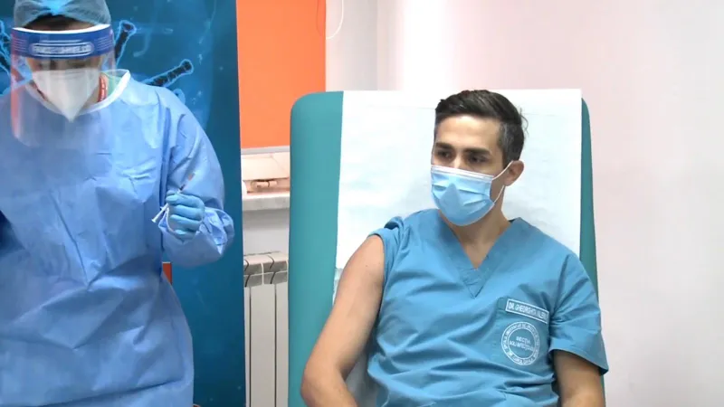 Valeriu Gheorghiță s-a vaccinat împotriva COVID/FOTO: Facebook (captură video)