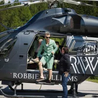 Robbie Williams, fițe de vedetă la București. Ce mâncare a cerut: obraji de halibut, trufe negre - Foto: Profimedia Images
