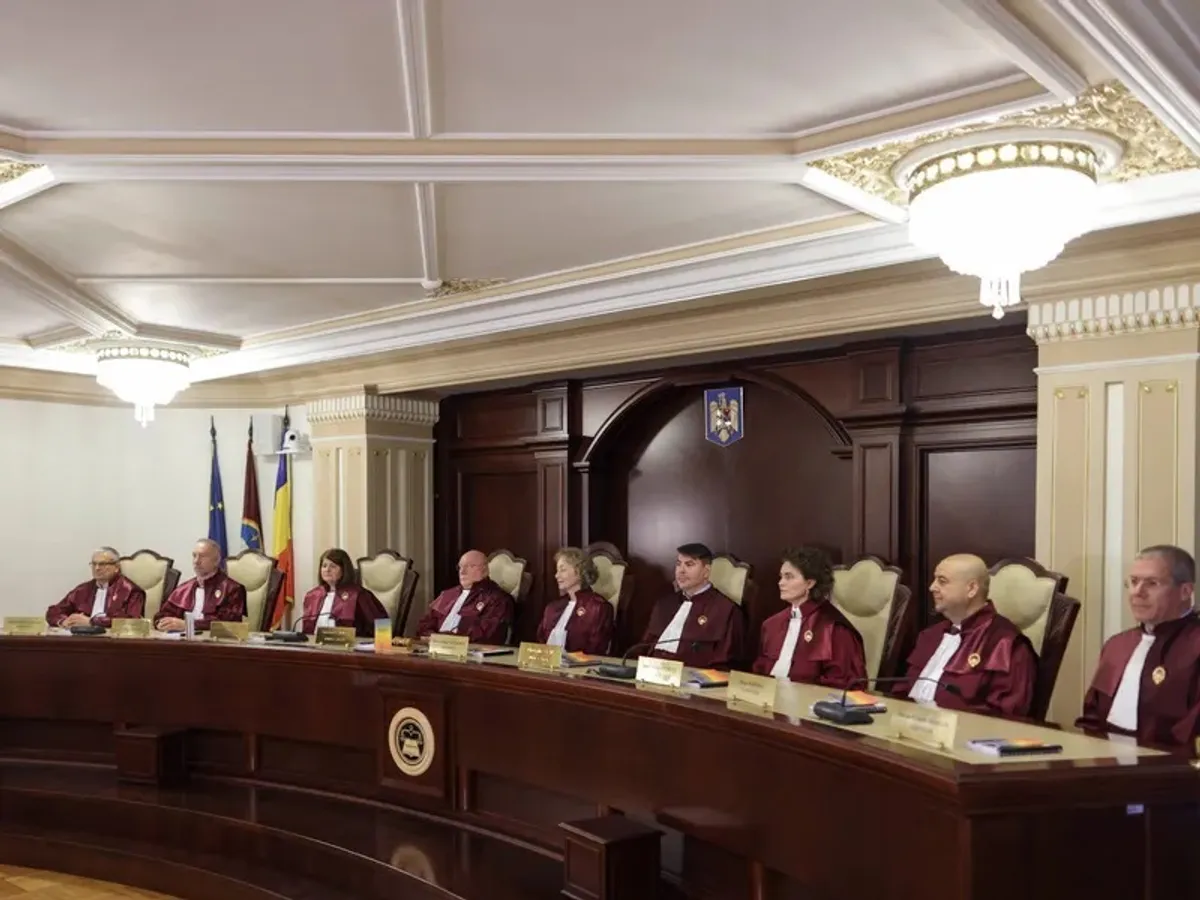 Legea privind plata pensiilor private, declarată neconstituțională. CCR a a admis sesizările ICCJ și AUR