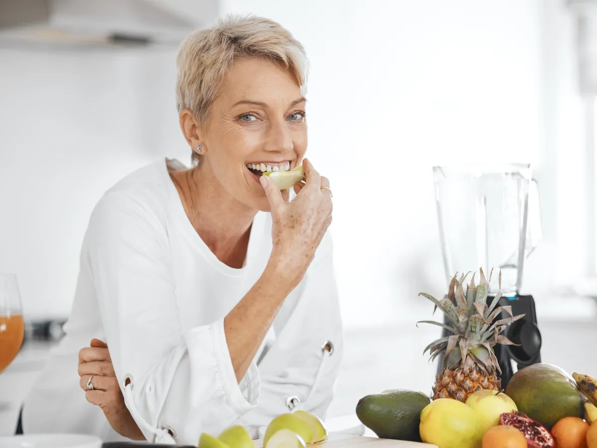 Pensionară la micul dejun - Foto: Freepik