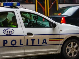 Un bărbat grăbit a intrat cu mașina într-o autospecială de poliție. Ce sancțiune a primit Foto: Shutterstock (fotografie cu caracter ilustrativ)