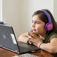 Sorin Cîmpeanu: Vom pregăti 100 de mii de profesori pentru predarea online/FOTO: Unsplash