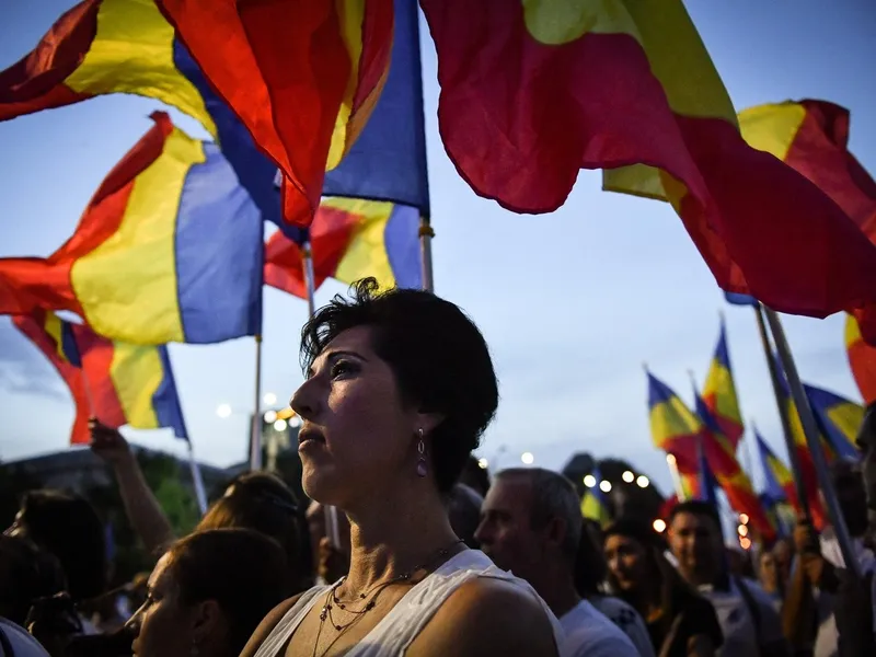 Jandarmeriţă,lovită în cap cu o talangă, la un protest spontan din Capitală.Cum s-a întâmplat atacul - Foto: Profimedia(imagine cu rol ilustrativ)