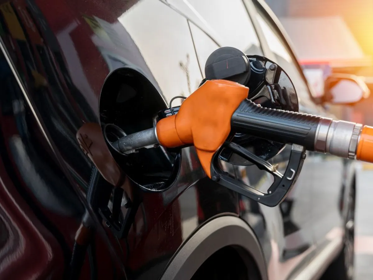 Motorina ar putea depăși 10 lei/l în România până la finalul lunii martie, avertizează analiștii