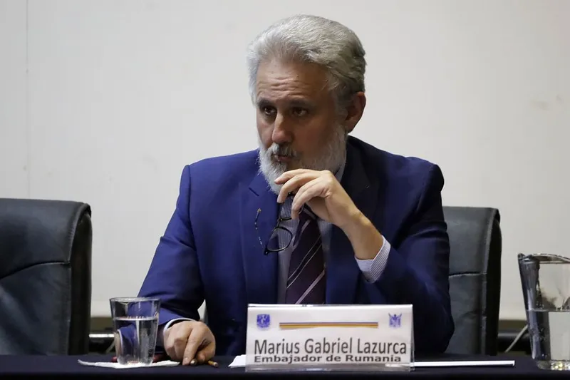 Ambasadorul Lazurcă, în timpul unei conferinţe, la Mexico City - Foto: Profimedia Images
