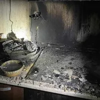 Incendiu devastator la un bloc de locuințe din Cluj. A uitat mâncarea pe foc și a adormit - Foto: ISU Cluj