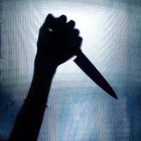 Un copil de 14 ani a fost înjunghiat de tată vitreg băut. Adolescentul rănit în zona gâtului - Foto: Arhiva