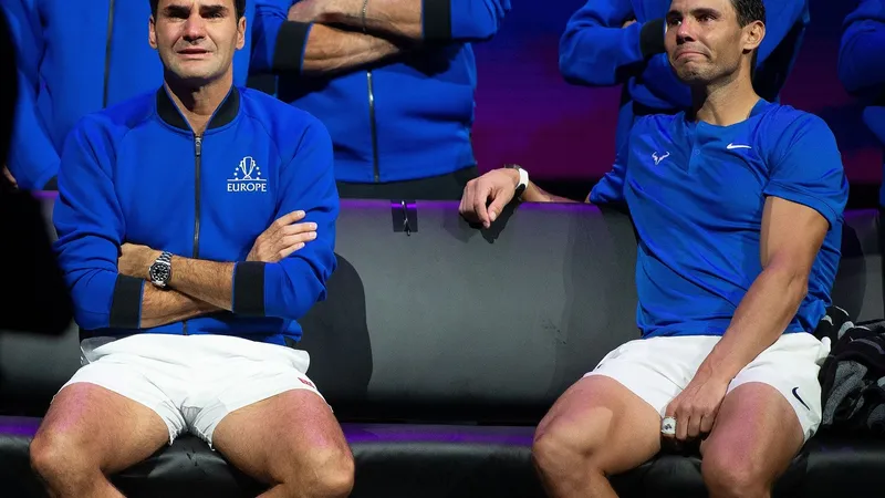 Roger Federer emoționat, alături de Rafael Nadal, după ultimul său meci ca profesionist înainte de a se retrage din sport la Laver Cup Tennis 2022 - Foto: PRofimedia Images/ Mark Greenwood