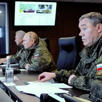 Cum se are Putin cu capii armatei/foto: Profimedia Images