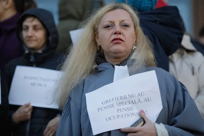 Protest al grefierilor pentru pensiile de serviciu. FOTO: Inquam Photos / George Călin