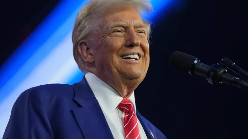 Amenințări subtile de Crăciun "marca" Trump la adresa Canadei, Groenlandei și a Canalului Panama - Foto: Profimedia images