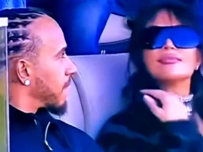 S-au afișat împreună și au fost făcuți praf: 