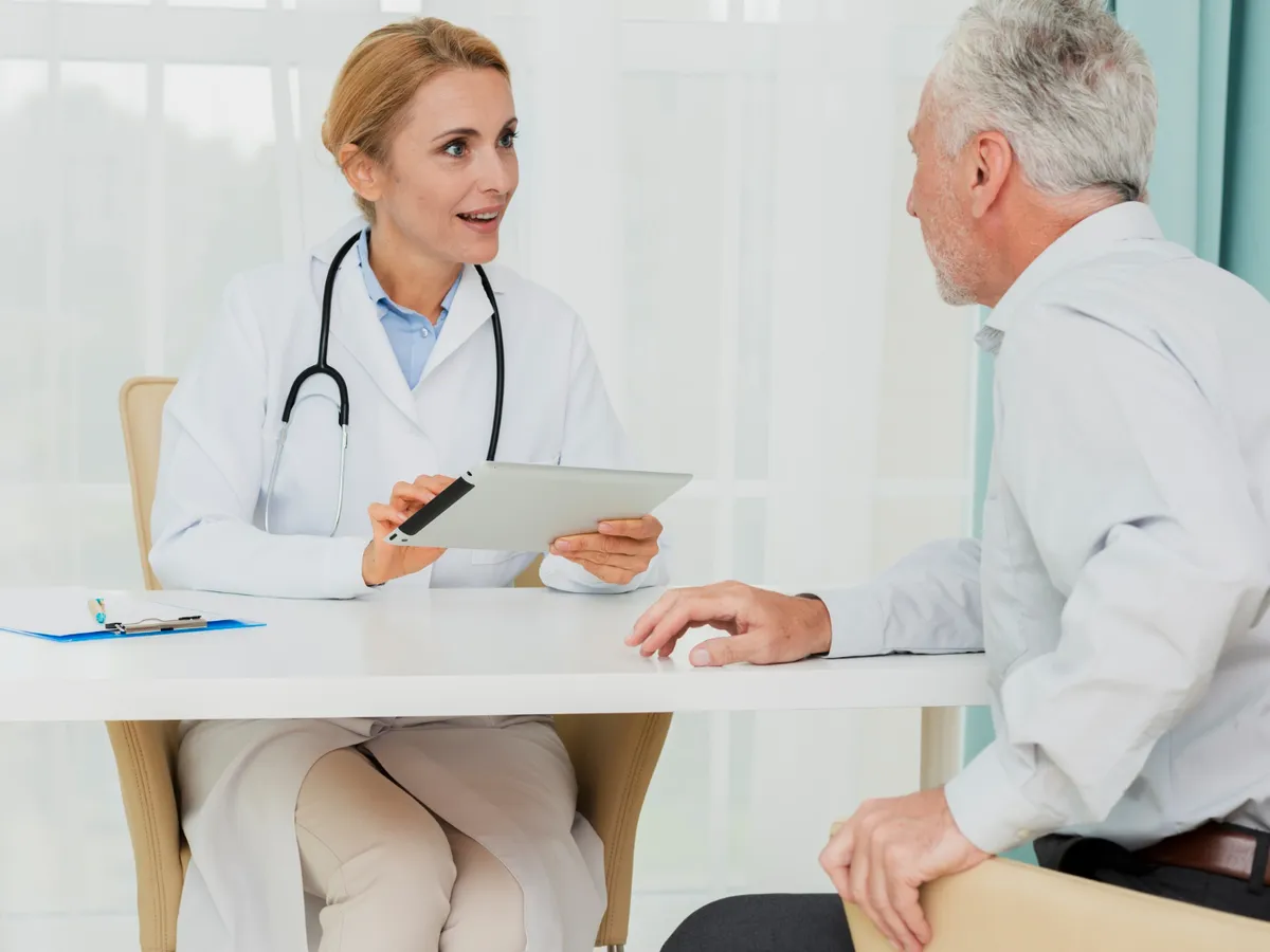 Care românii vor primi 100% din salariu și din indemnizații atunci când sunt în concediu medical?