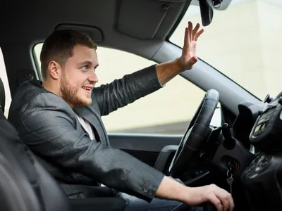 Care este distanța maximă la care poți opri mașina față de trecerea de pietoni? Cod rutier schimbat Foto: Freepik (fotografie cu caracter ilustrativ)