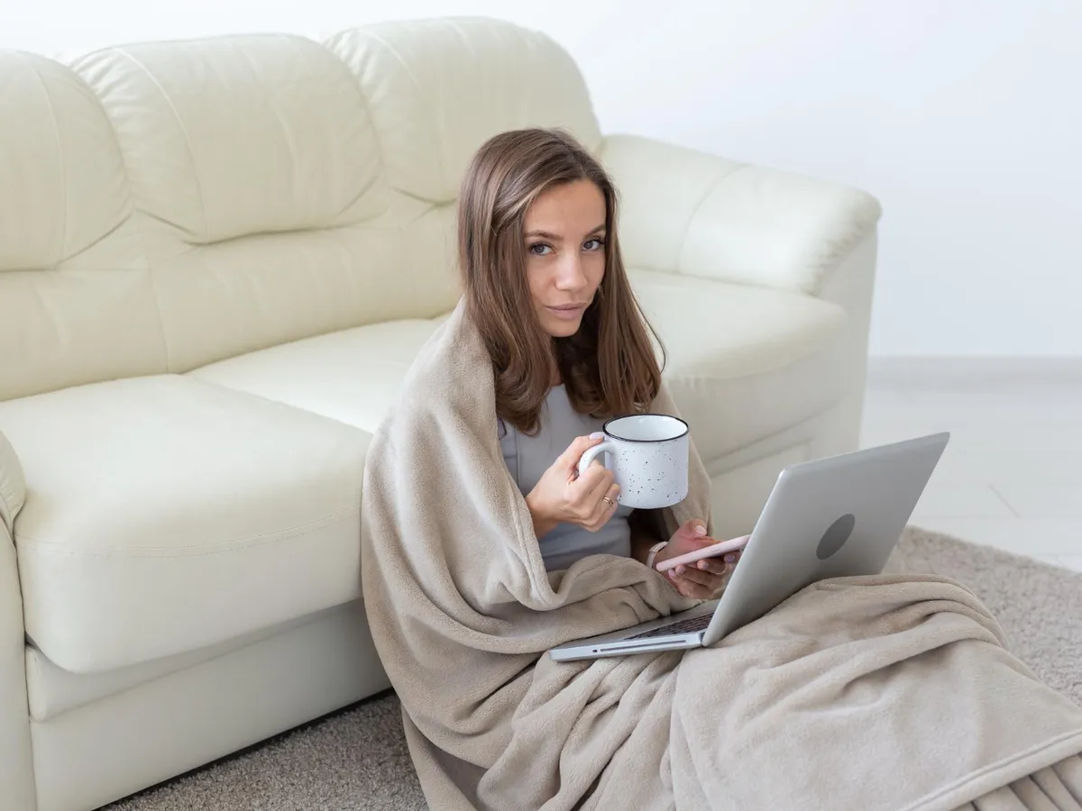 Cum să îți fie cald în casă în luna noiembrie fără să pornești centrala. Poți avea căldură fără facturi mari