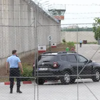 Așa a intrat Dragnea la pușcărie/FOTO: psnews.ro