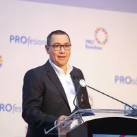 Victor Ponta nu îi rămâne dator lui Dragnea. Foto Facebook