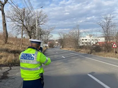 Doar plasa cu țepi pusă de polițiști l-a putut opri pe un șofer care voia să fugă de oamenii legii Foto: IPJ Iasi (fotografie cu caracter ilustrativ)