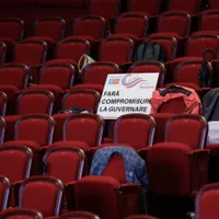 Miniștrii USRPLUS semnează protocoale de predare-primire, se pregătesc de demisie/FOTO: Inquam Photos/George Călin