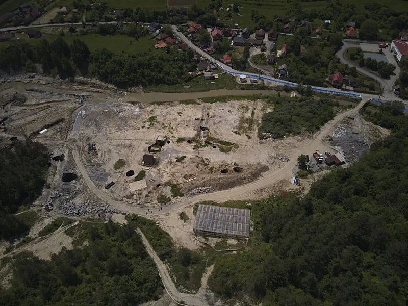 Plan general din dronă cu Salina Praid, la suprafaţă - Foto: INQUAM PHOTOS/Alex Nicodim