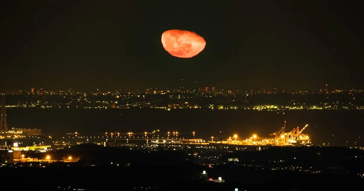 Fenomen astronomic inedit pe cerul României. Ce se întâmplă cu luna ...