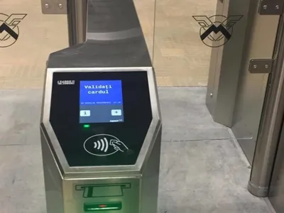 Metrorex introduce card contactless special pentru abonamentul săptămânal, lunar sau anual. / Foto: infobucharest.ro