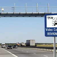 Șoferii români pot fi amendați și cu 4.500 lei dacă nu au rovinietă. Unde au fost amplasate camere - Foto: Arhivă/ Imagine cu caracter ilustrativ