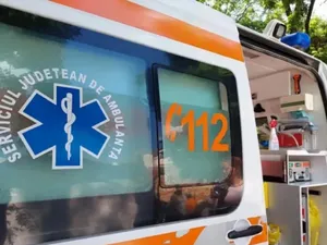 Microbuz cu 15 copii implicat într-un accident. 13 din 15 pasageri, duși la spital. Ce se întâmplă - FOTO: arhivă (imagine cu rol ilustrativ)