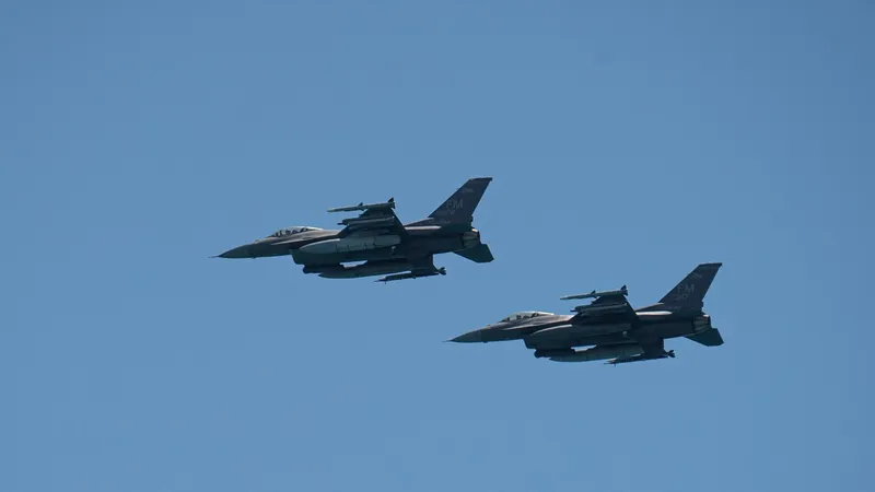 Ucraina mai primește avioane F-16 să țină piept lui Putin. România a luat 46 cu 1.030.000.000€
