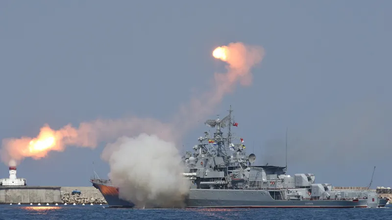 Rusia a blocat părți din Marea Neagră, Marea Azov și Strâmtoarea Kerci/foto: newsweek