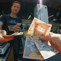 Ce categorie de români va primi până la 3.000 € ajutor de la stat? Care sunt condițiile?  - Foto: Profimedia Images/ Imagine cu caracter ilustrativ