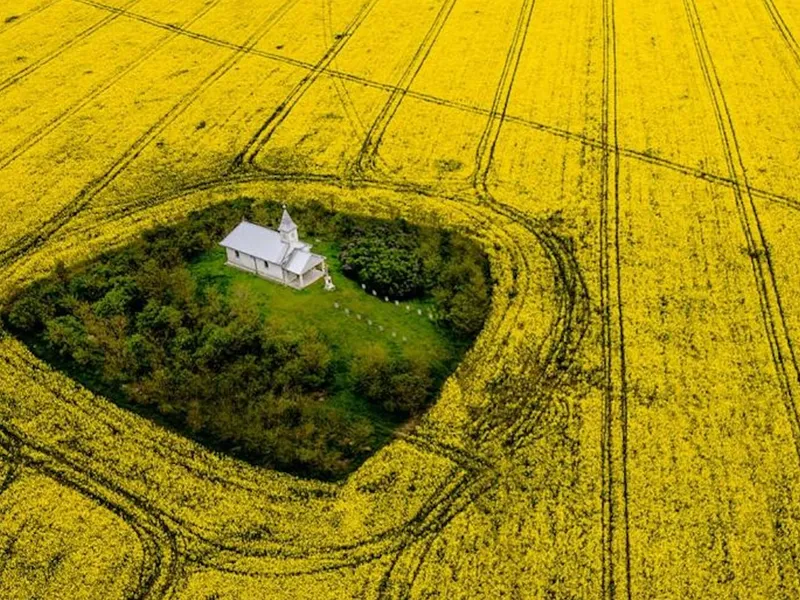 Biserica din pustietate, din județul Satu Mare - Foto: Ovi D. Pop