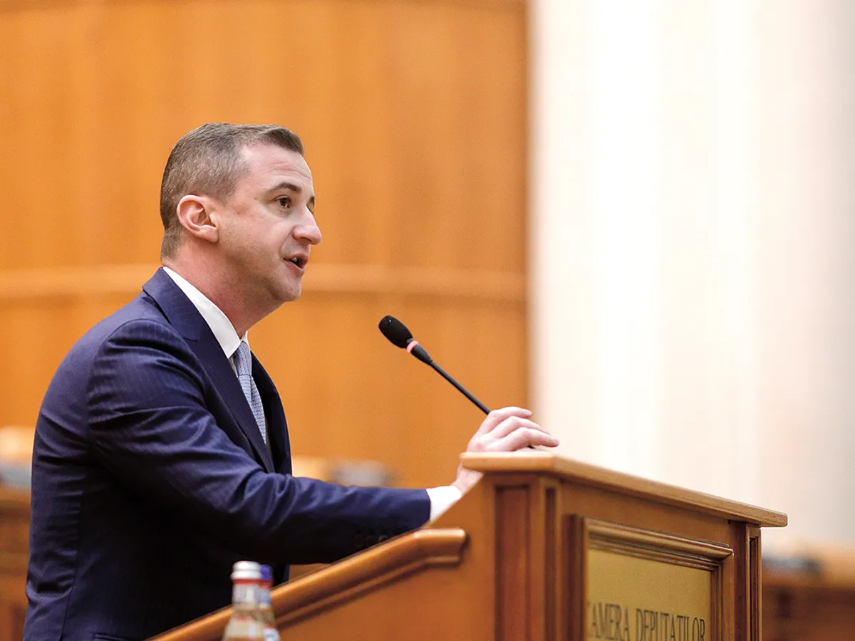 Deputatul PSD Alfred Simonis s-a arătat indignat de sporurile de antenă și pentru condiții vătămătoare - Foto: INQUAM PHOTOS/ Octav Ganea