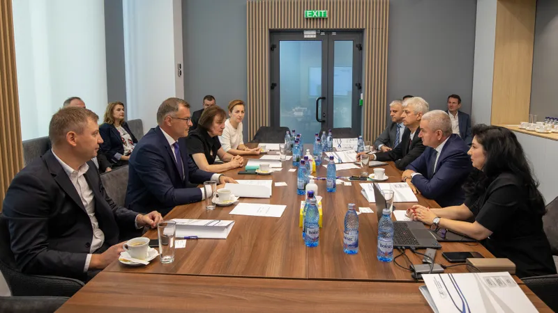 Impactul crizei din Ucraina asupra fondurilor de investiții a fost una din temele discutate- Foto: ASF